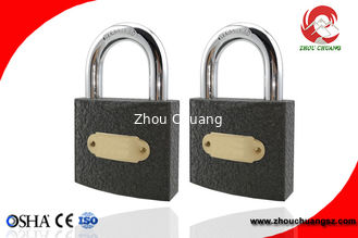 China Small Safety Iron Padlock Iron With Steel Shackle Use for Boxes, Door or Warehouse supplier